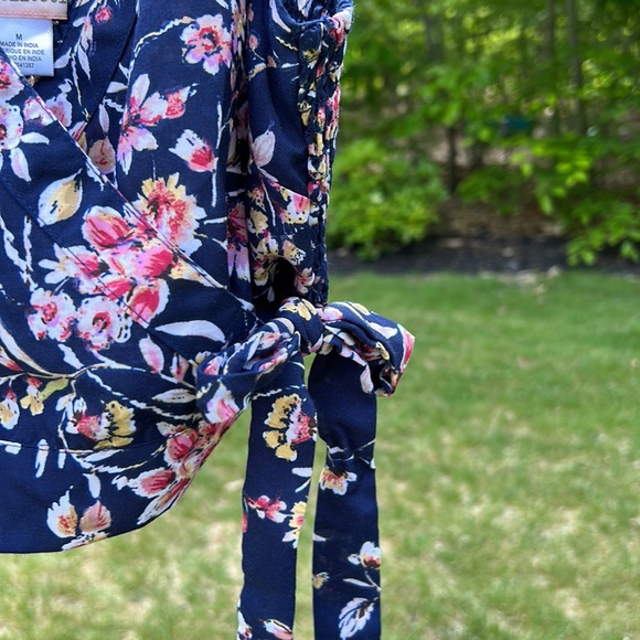 BOG Collection Tank top - Picture 3 of 5